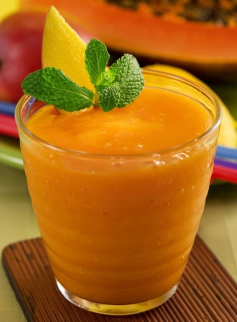 Mango-Papaya-Smoothie