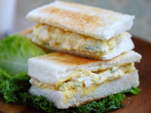 Spicy Egg Salad Sandwich